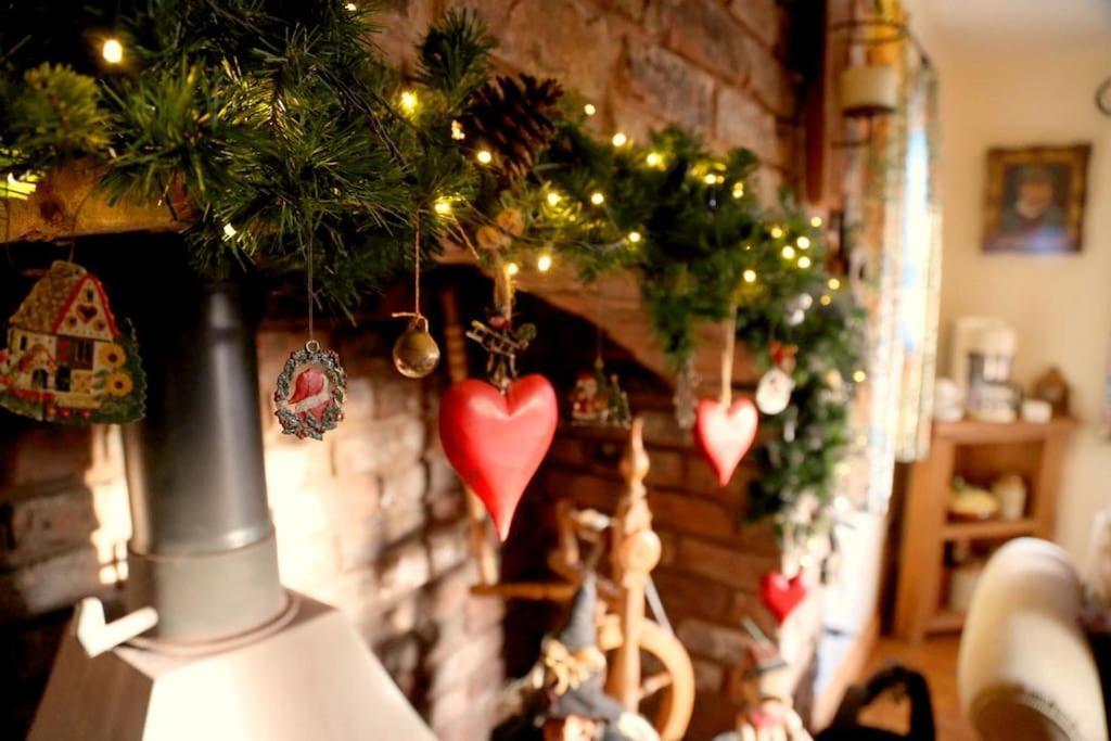 Bumbleberry Cottage Gresford Dış mekan fotoğraf