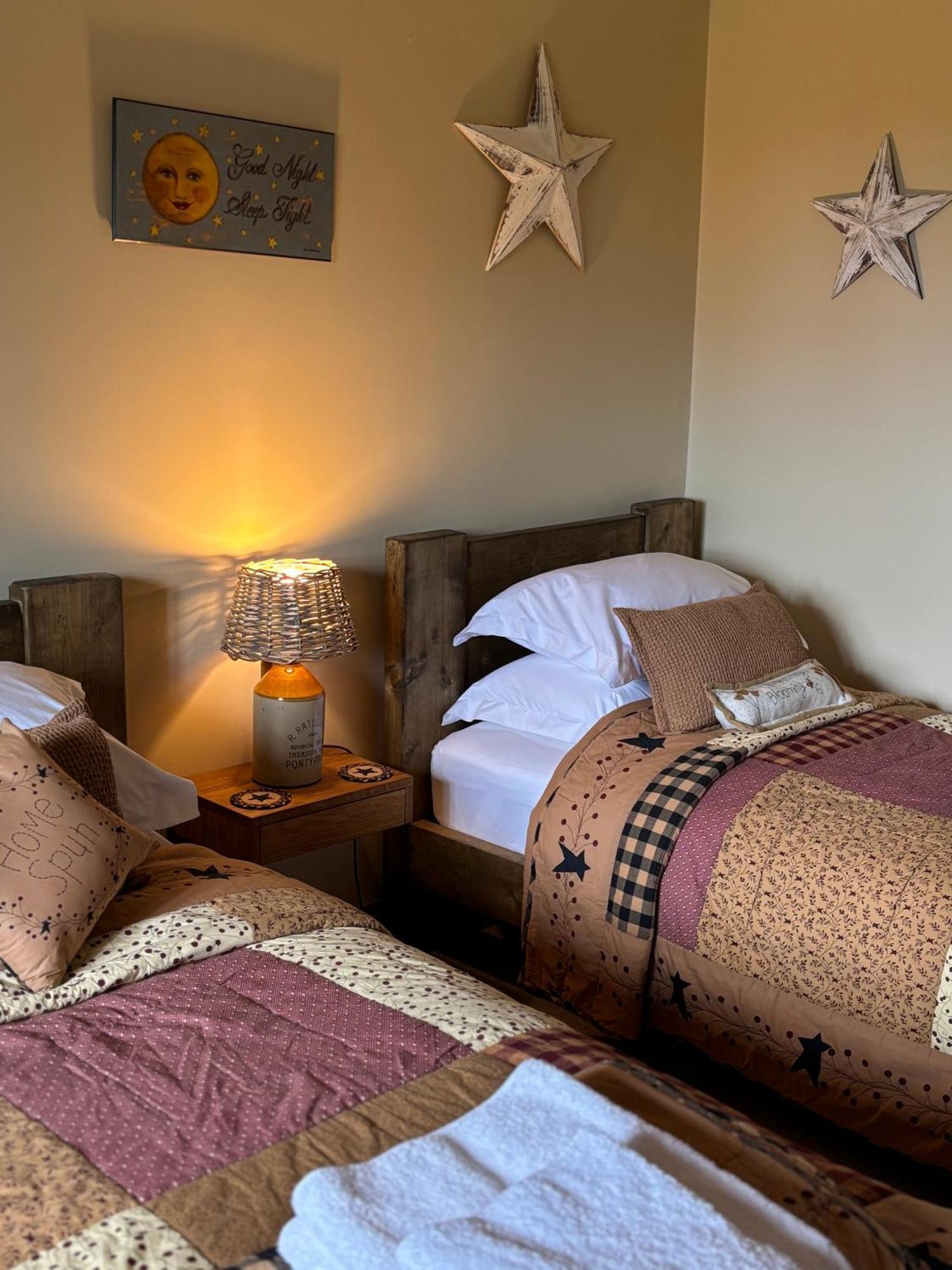 Bumbleberry Cottage Gresford Dış mekan fotoğraf